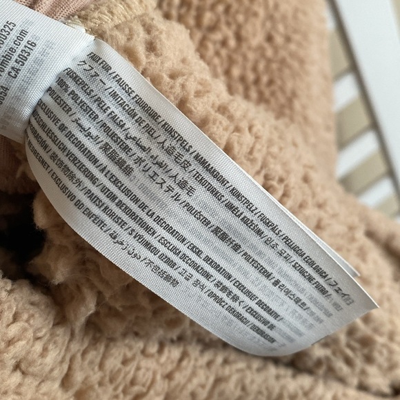 Hollister Teddy Pull Over Sweater Tan Brown Size small - Picture 11 of 15